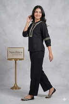 Schwarz besticktes Co-ord Set