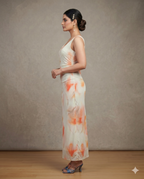 Elfenbeinfarbenes, gerafftes Midikleid mit Blumen-Aquarellmuster