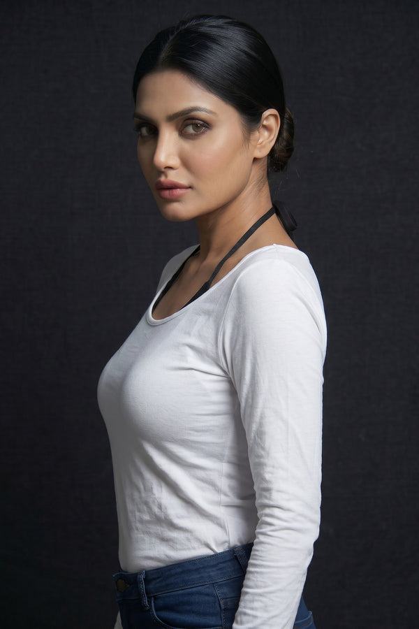 Scoop Neck Long Sleeve Fitted Top