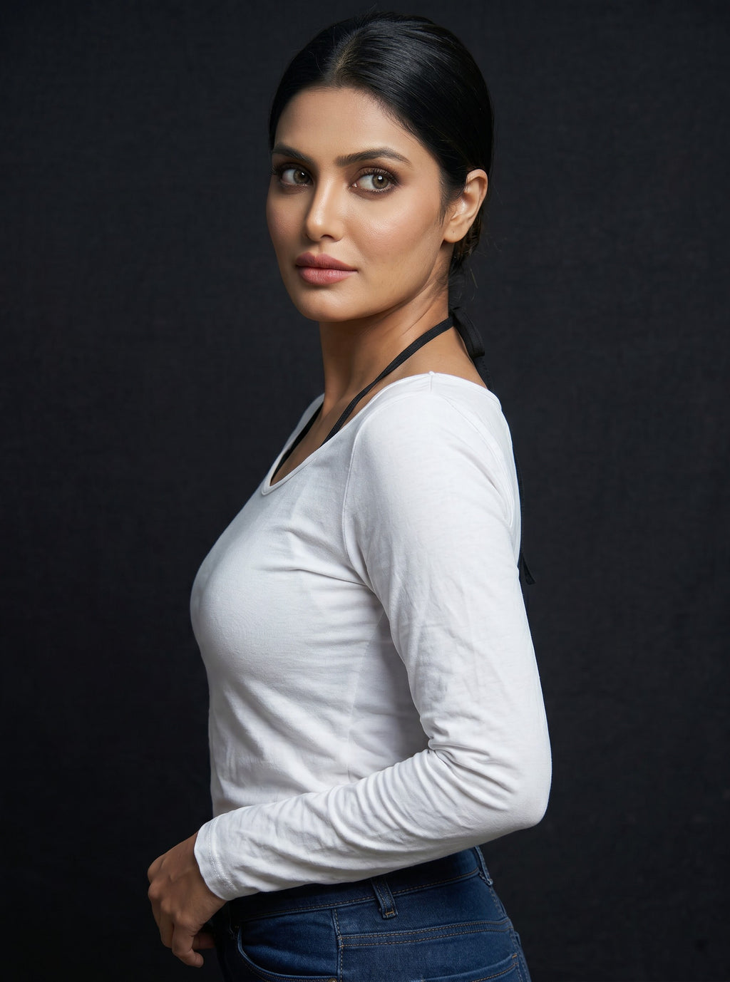 Scoop Neck Long Sleeve Fitted Top