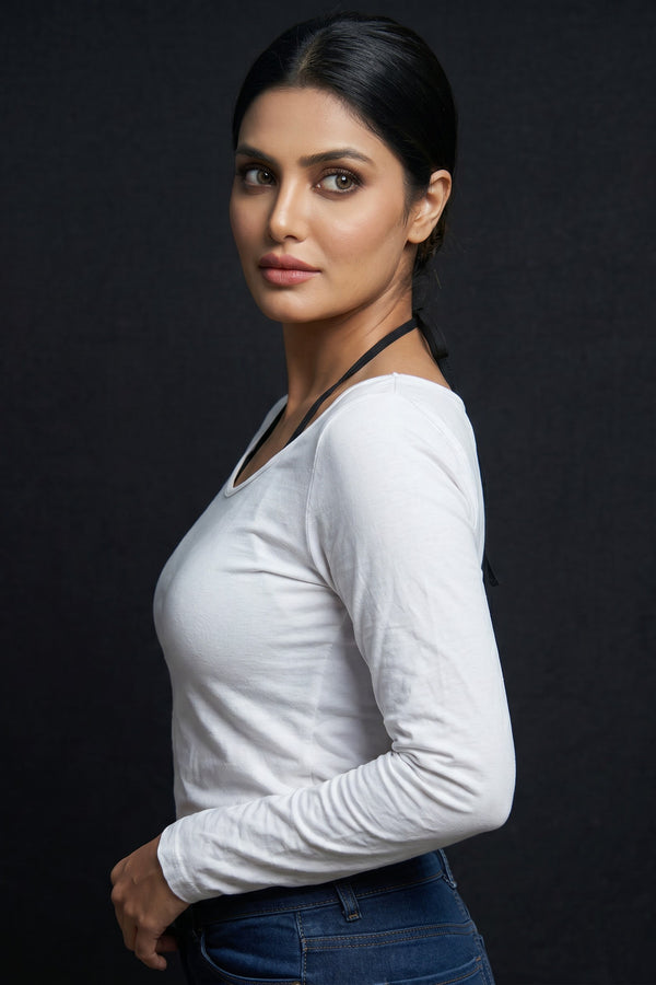 Scoop Neck Long Sleeve Fitted Top